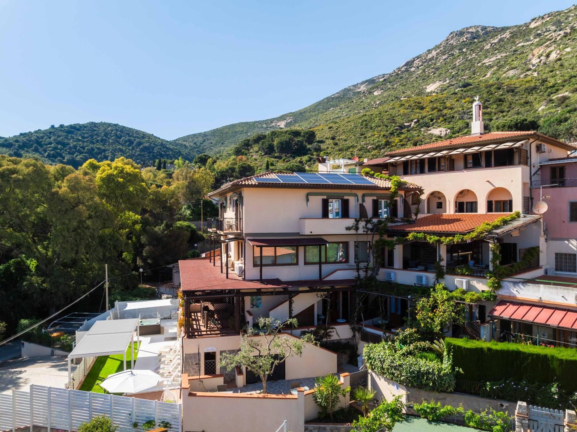 Hotel Galli - Wellness & Spa Fetovaia Exterior foto