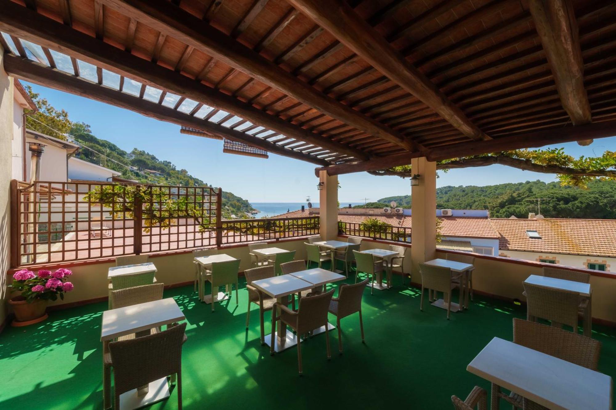 Hotel Galli - Wellness & Spa Fetovaia Exterior foto